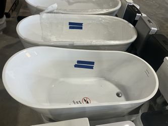 Acrylic Tub Freestanding Tub Bathtub 59” x 28” $525 Luke’s liquidations warehouse Address:  2434 N Forsyth Rd, Suite A, Orlando, Fl, 32807 Open  Monda
