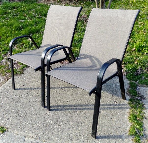 Nice Contemporary Patio Chairs Set
