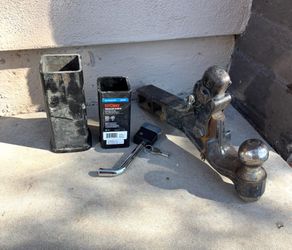 Pintle Hitch With Locking Pinand Sleeve
