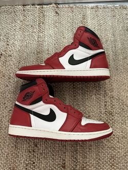 Jordan 1 Chicago 2015 (Size 11 | Used | OG all)