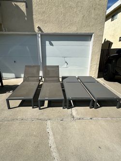 Set of 4 Outdoor Chaise Lounge Chairs
