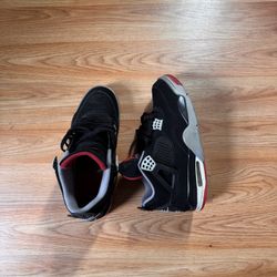 Jordan 4 Retro Bred (2019)