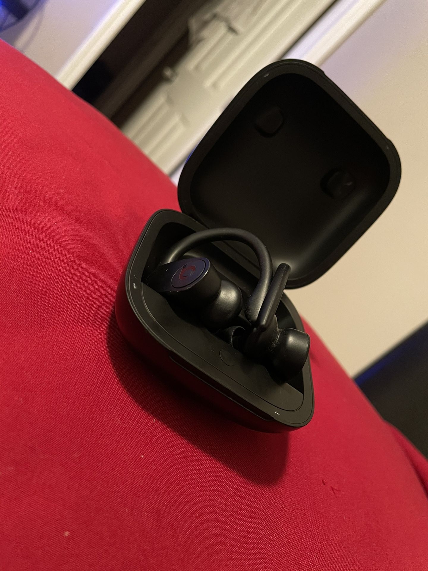 Apple Beats Powerbeats Pro