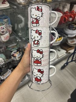 Hello Kitty Mug Set