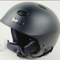 ❄❄NEW BOLLE SNOW HELMET SIZE MEDIUM (54'56 CM)MATTE BLACK/ TRAVEL BAG ❄❄