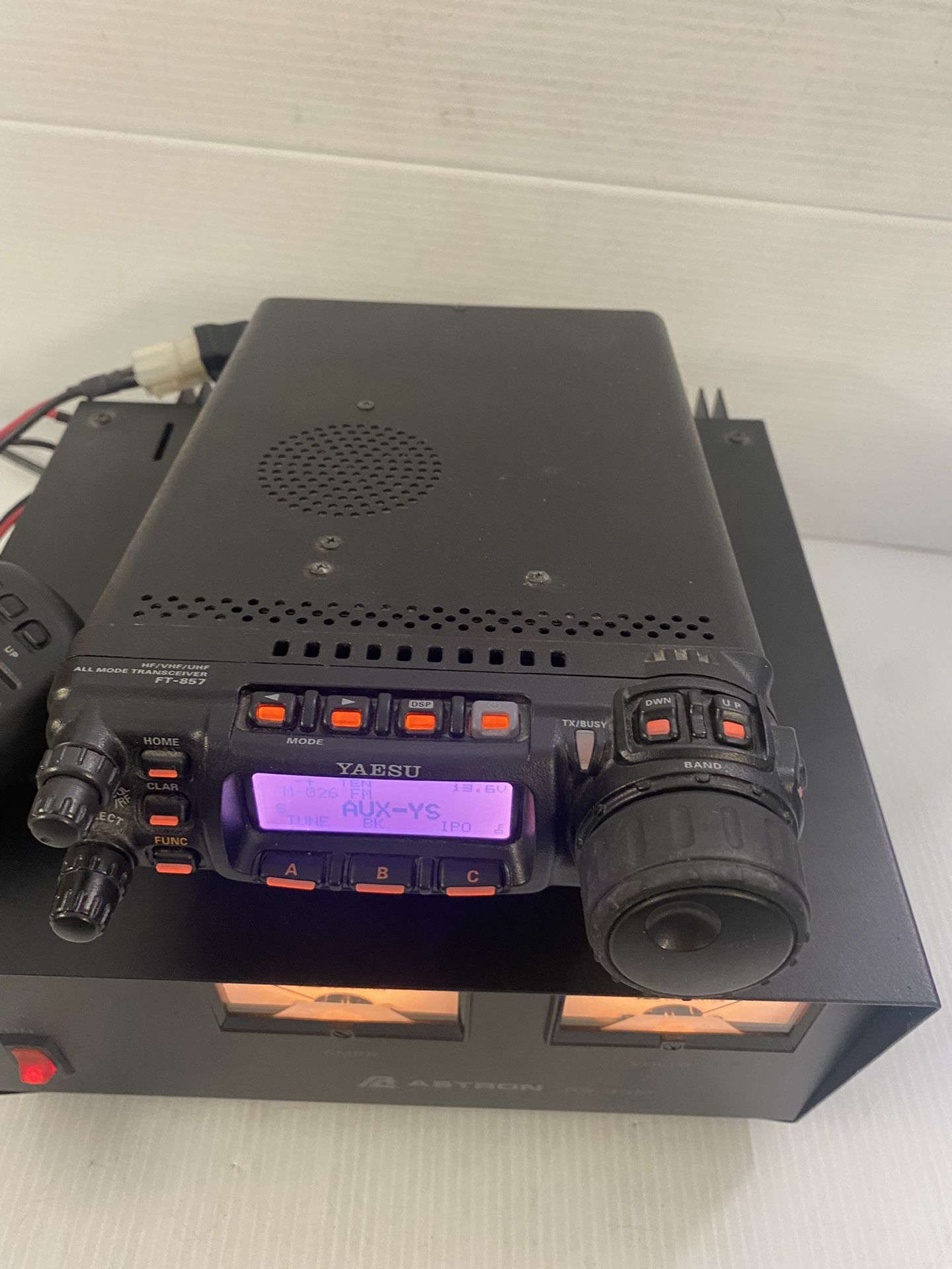 Yaesu FT-857 100w HF VHF UHF Mobile Transceiver, MH-59 Mic, W/ Astron ...