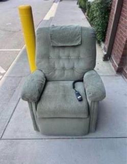Lift Power recliner chair