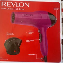 New Revlon Blow Dryer With Attachment 