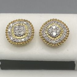 10kt Gold Diamond Earring