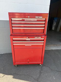 Craftsman rolling tool box