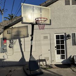 Basketball Hoop 