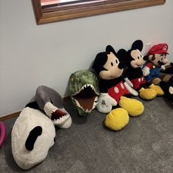 FREE VARIETY OF STUFFED ANIMATION AND ANIMALS