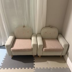 2 Kids Chairs