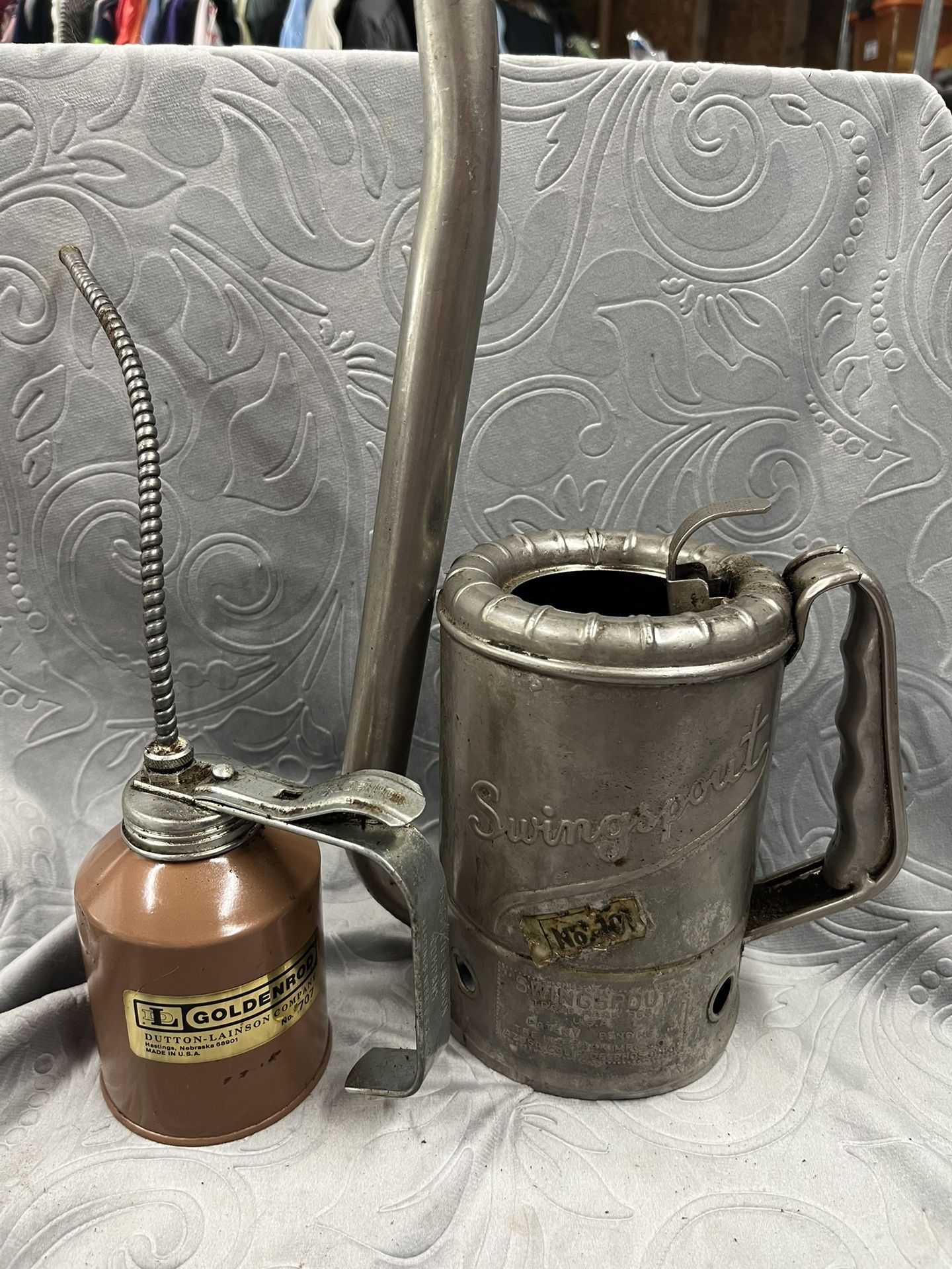 Antique Swingspout & Flexible Neck Oil Cans