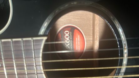 Yamaha guitar