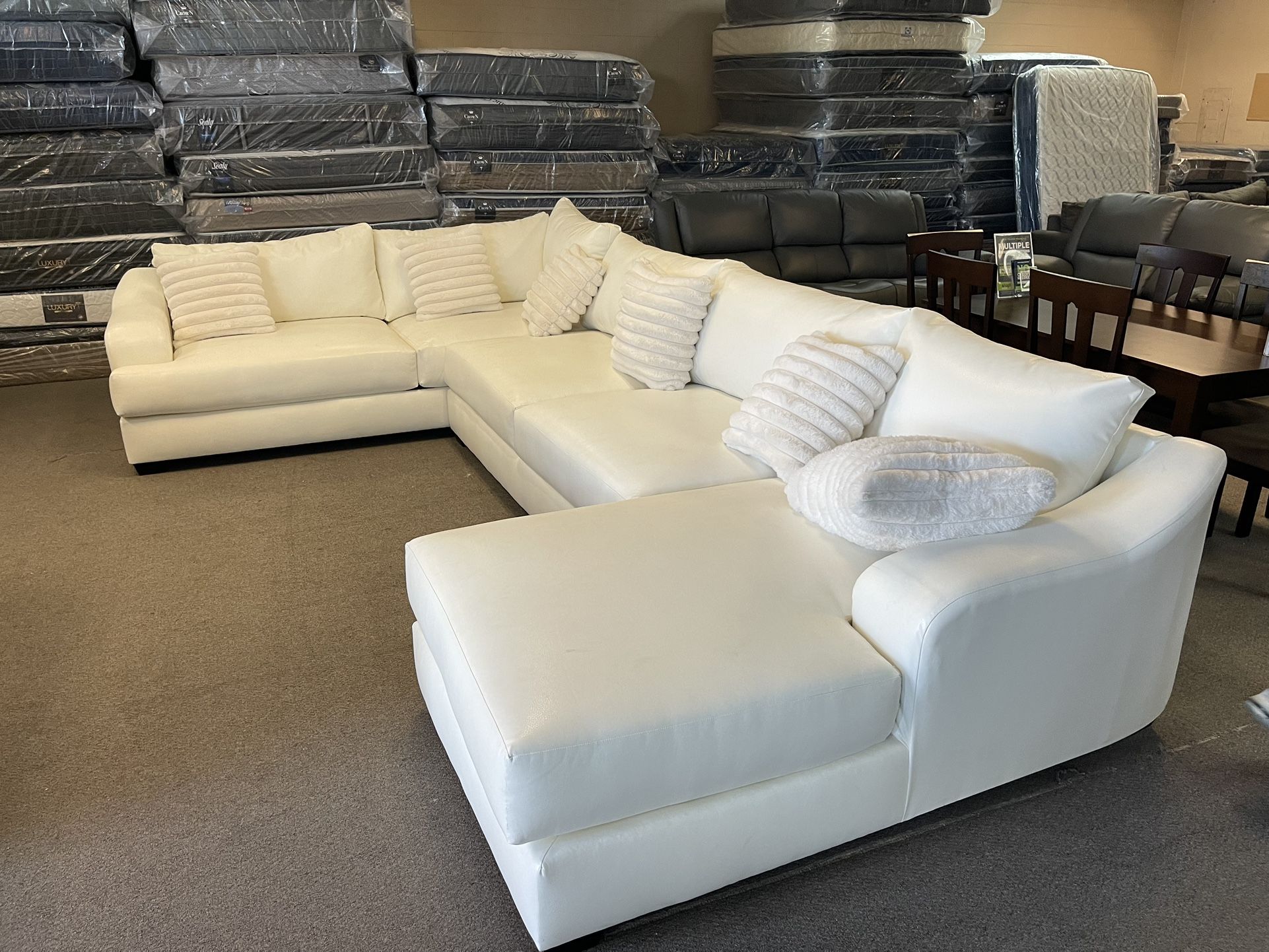 NEW EXTRA LARGE SECTIONAL 14FT X 8FT