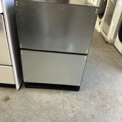 JennAir Under Counter Double Drawer Refrigerator 