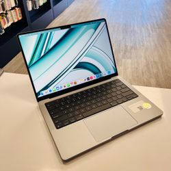 MacBook Pro 14inch M1 Pro chip 512GB 16GBRAM