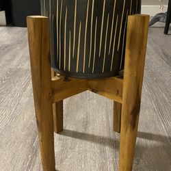Plant Pot With Stand