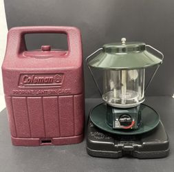 Brand New, Unused Coleman 2-Mantle Propane Lantern Electronic Ignition w/Carry Case Perfect For Camping