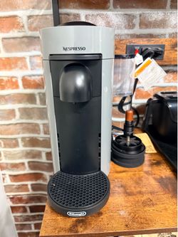 Nespresso Vertuo (Like New) - DeLonghi Version