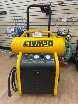 DEWALT Portable Air Compressor