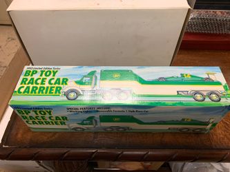 Bp TOY RACE CAR CARRIER