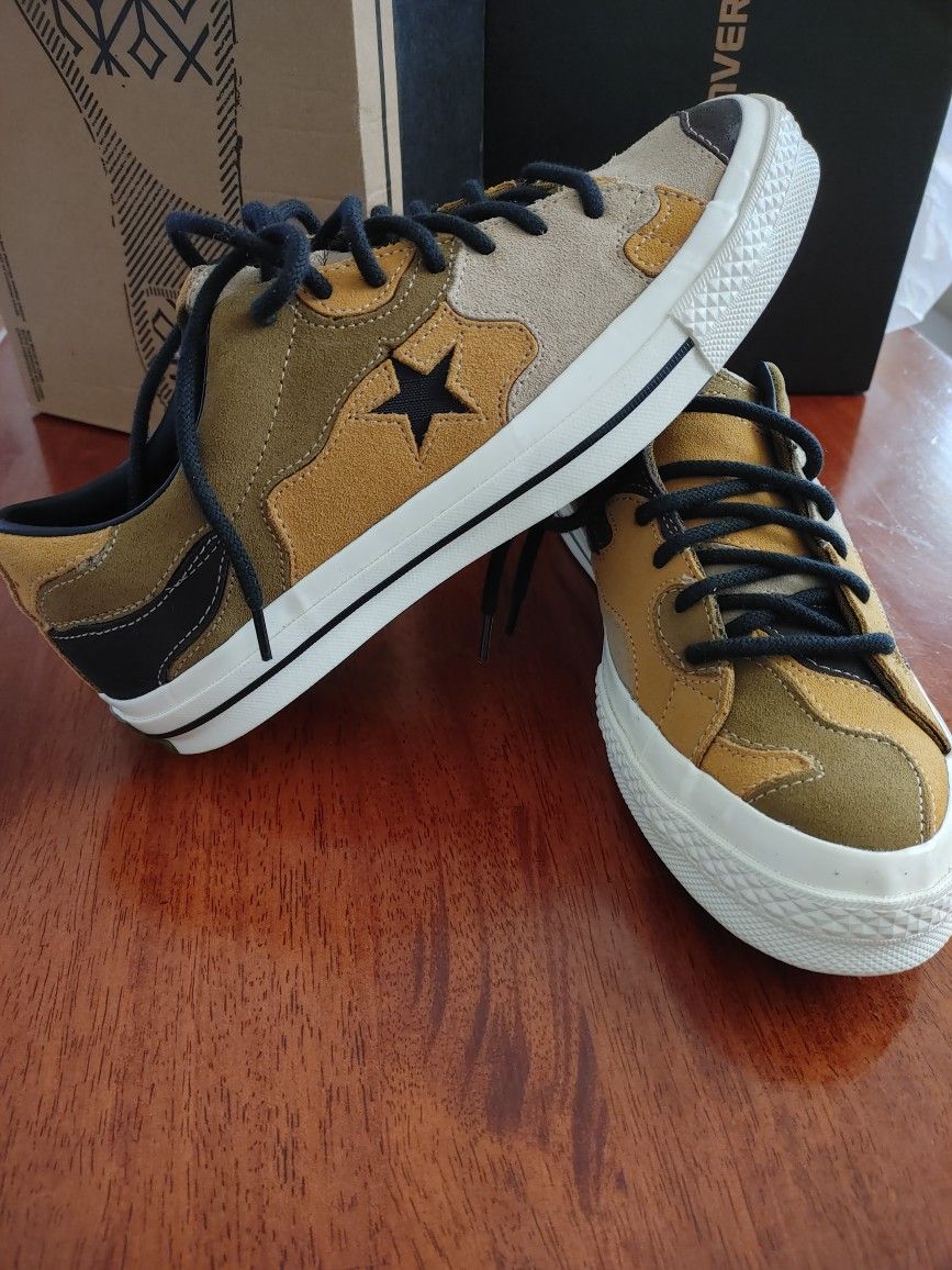 Converse Unisex Fashion Sneakers Men's 7.5 And 8