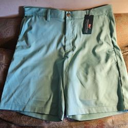 A pair of Vineyard Vines brand new with tags  mens plain front mens shorts size 35 waist