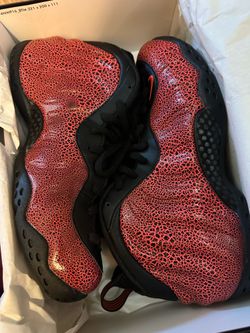Nike Air Foamposite One "Cracked Lava"