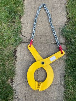 Pallet puller with heavy chain