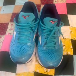 Running Mizuno