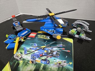 LEGO Alien Conquest "Jet-coptor" 7067 and "Alien Defender" 7050