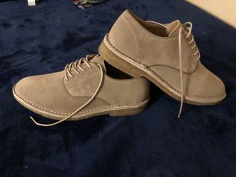 Shoes size 8
