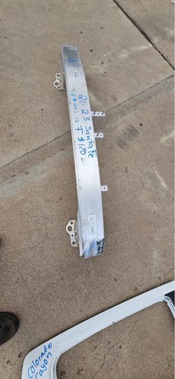 Hyundai Santa Fe front rebar Oem