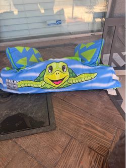 Kids swimming chest/arms
