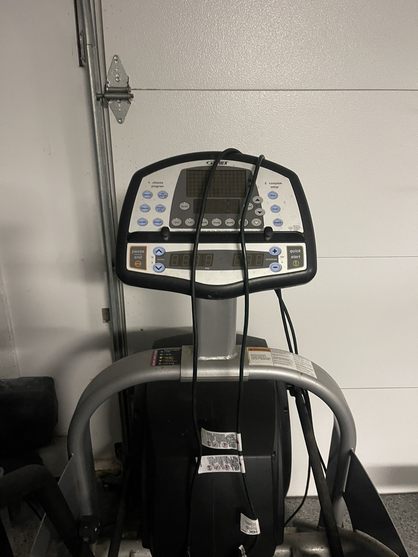 CYBEX 630A ARC TRAINER COMMERCIAL ELLIPTICAL