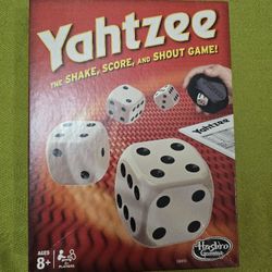 Yahtzee Family Board Game New Factory Sealed Parker Bros Hasbro 8+ 2005
