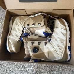 Salomon snowboard boots size 10