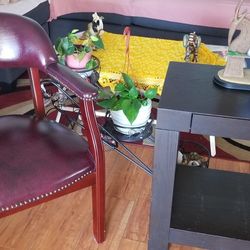 Mesa Contemporanea Y Cómoda Cilla