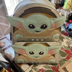NWT Loungefly baby Yoda/Grogu backpack with wallet