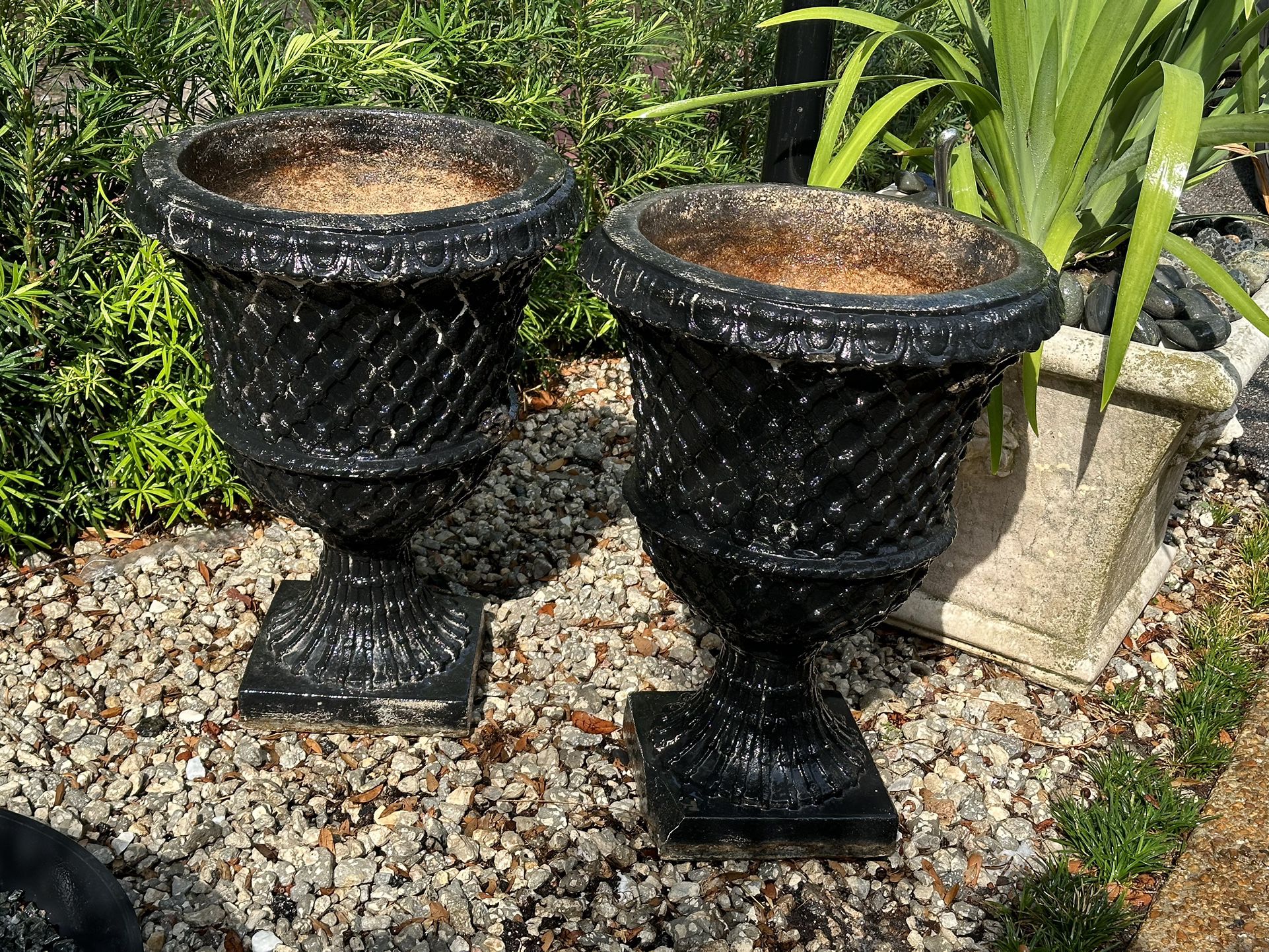 26”Tall x18” Wide Vintage Urn Solid Concrete Urn Planters