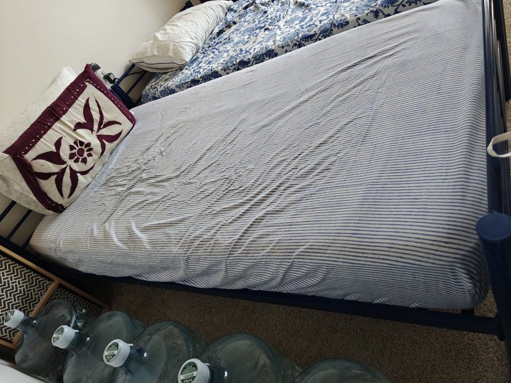 Bed Frame And Mattress 