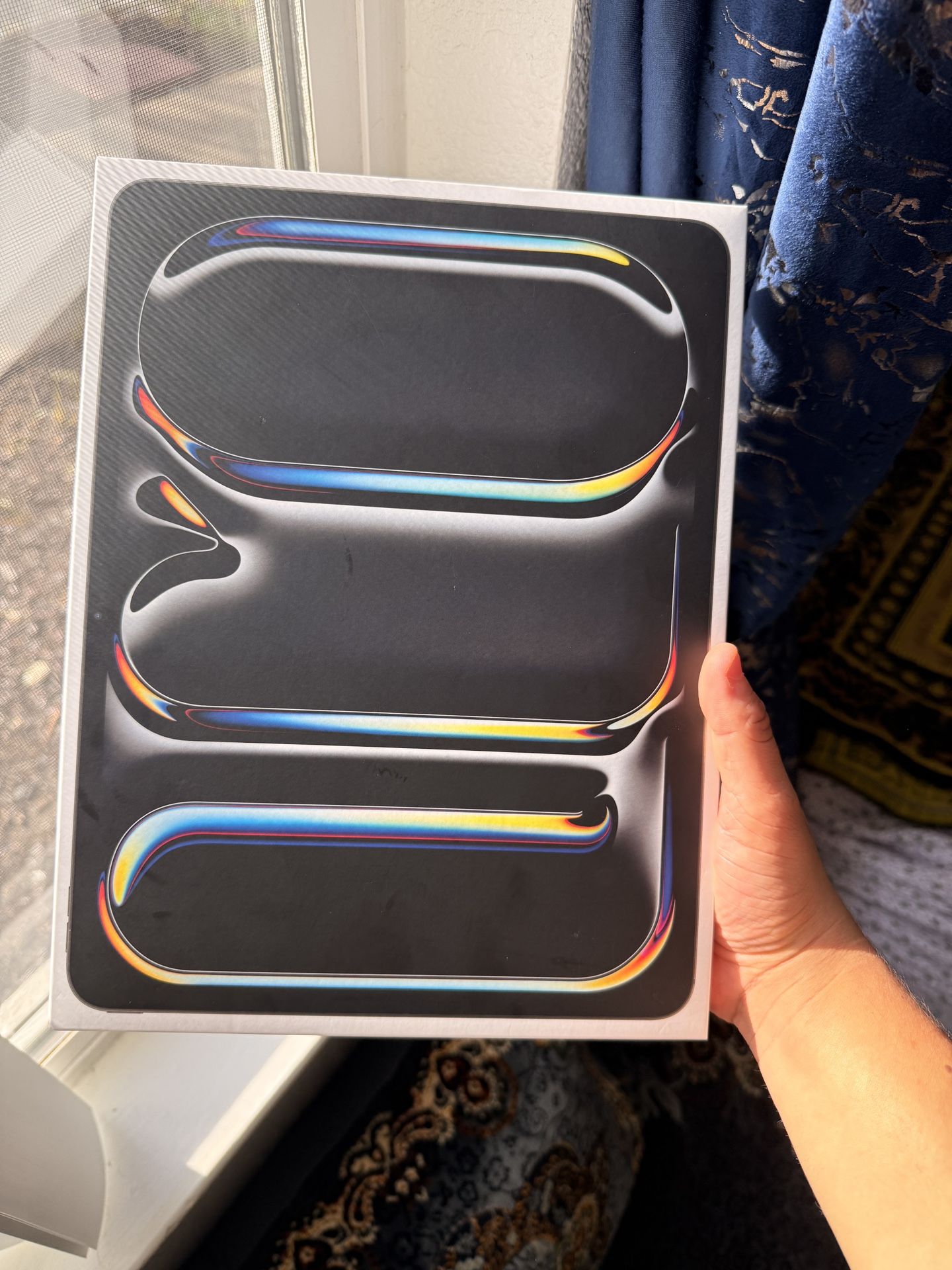 iPad Pro M4 11-inch 256GB Wi-Fi – Like New, 100% Battery