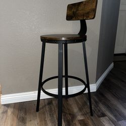 4 Bar Stools