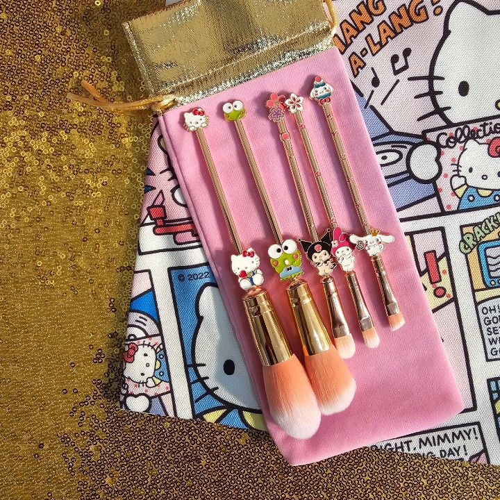 New Hello Kitty And Friends Cosmetic Brushes