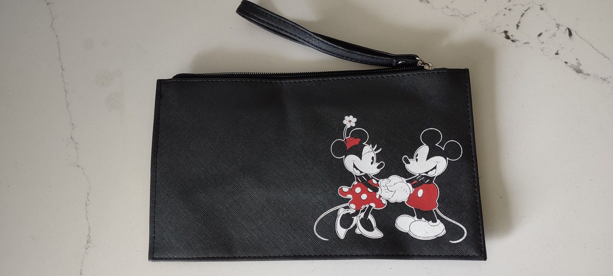 Minnie Mickey Wristlet
