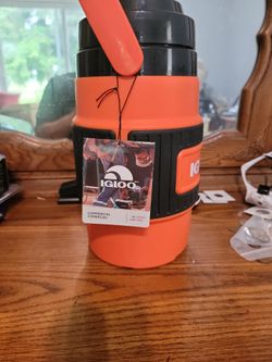 Igloo 80 Ounce Beverage Cooler
