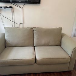 Couch/Pull Out Bed 