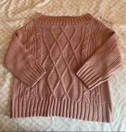 Women’s Sweater 🎀
